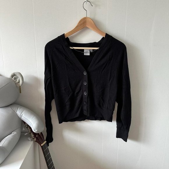 Cozy Fit Black Knit Cardigan Sweater - Picture 7 of 10